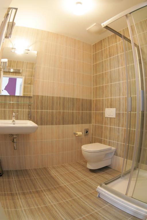 Dahlia Inn Praha Eksteriør bilde